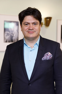 Fototermin mit Cristian Macelaru in Köln