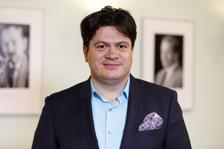 Fototermin mit Cristian Macelaru in Köln