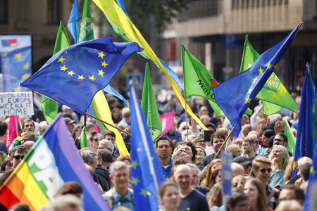 Demonstration 'Ein Europa für alle - Deine Stimme gegen den Nationalismus' in Köln