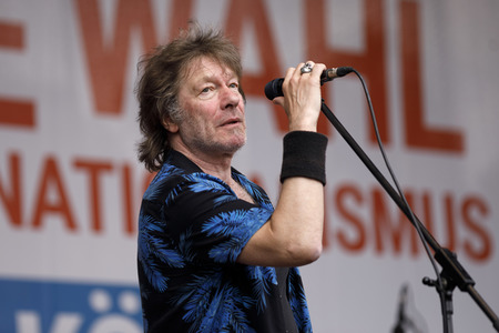 Demonstration 'Ein Europa für alle - Deine Stimme gegen den Nationalismus' in Köln