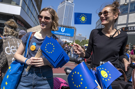 Demonstration 'Ein Europa für alle - Deine Stimme gegen den Nationalismus' in Berlin