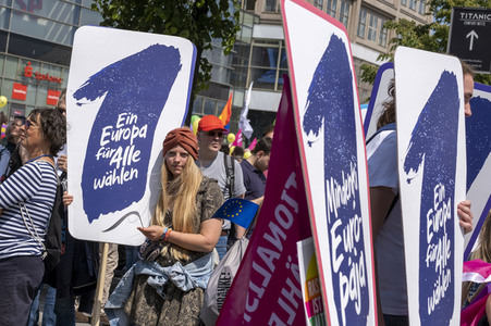 Demonstration 'Ein Europa für alle - Deine Stimme gegen den Nationalismus' in Berlin