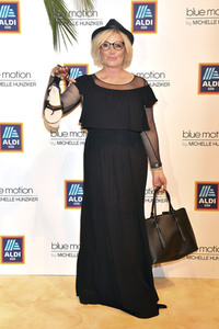 Fashion Show der Damen Beachwear Kollektion 2019 von ALDI Süd in München