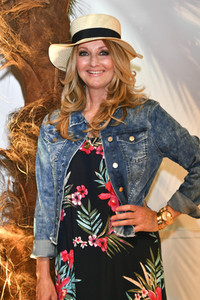 Fashion Show der Damen Beachwear Kollektion 2019 von ALDI Süd in München