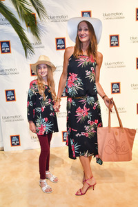 Fashion Show der Damen Beachwear Kollektion 2019 von ALDI Süd in München