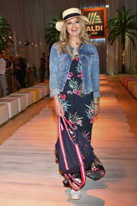 Fashion Show der Damen Beachwear Kollektion 2019 von ALDI Süd in München