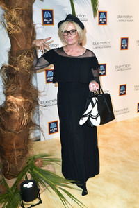 Fashion Show der Damen Beachwear Kollektion 2019 von ALDI Süd in München