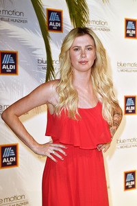 Fashion Show der Damen Beachwear Kollektion 2019 von ALDI Süd in München