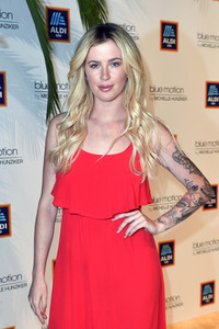 Fashion Show der Damen Beachwear Kollektion 2019 von ALDI Süd in München