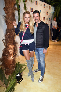 Fashion Show der Damen Beachwear Kollektion 2019 von ALDI Süd in München