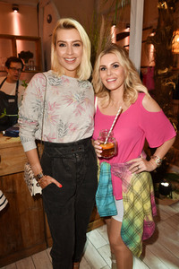 Fashion Show der Damen Beachwear Kollektion 2019 von ALDI Süd in München