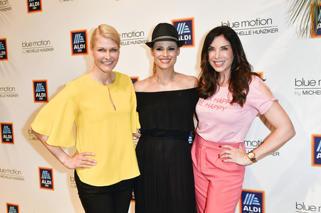 Fashion Show der Damen Beachwear Kollektion 2019 von ALDI Süd in München