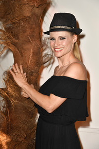 Fashion Show der Damen Beachwear Kollektion 2019 von ALDI Süd in München