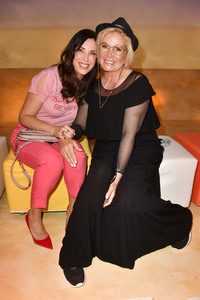 Fashion Show der Damen Beachwear Kollektion 2019 von ALDI Süd in München