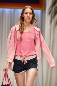 Fashion Show der Damen Beachwear Kollektion 2019 von ALDI Süd in München