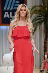 Fashion Show der Damen Beachwear Kollektion 2019 von ALDI Süd in München