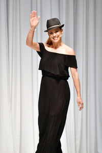 Fashion Show der Damen Beachwear Kollektion 2019 von ALDI Süd in München