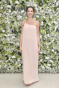 Max Mara Resort 2020 Fashion-Show in Berlin