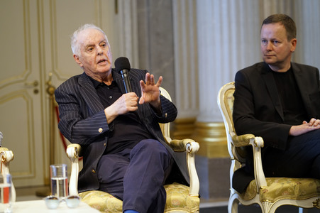 Pressekonferenz zur Zukunft der Staatsoper Unter den Linden in Berlin