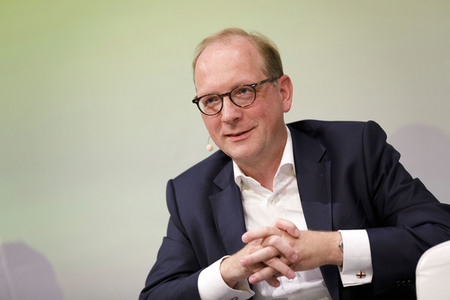 Breitbandgipfel 'Glasfaserausbau im Faktencheck' in Köln