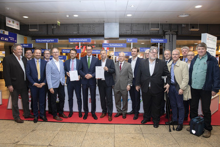 Unterzeichnung der MOF 3-Vereinbarung in Köln