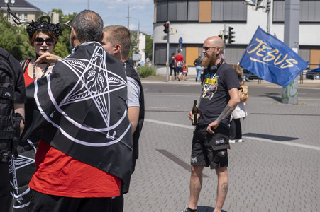 Marsch füru Jesus und Marsch für Satan in Leipzig