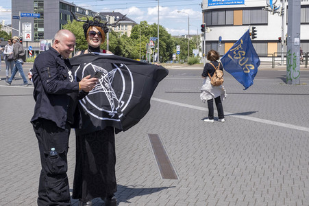 Marsch füru Jesus und Marsch für Satan in Leipzig