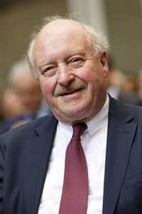 Eintrag von Axel Freimuth in das Goldene Buch der Stadt Köln