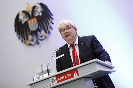 Eintrag von Axel Freimuth in das Goldene Buch der Stadt Köln