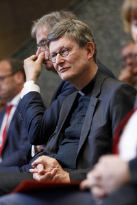Eintrag von Axel Freimuth in das Goldene Buch der Stadt Köln