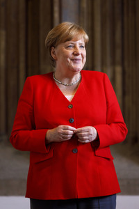 Eintrag von Bundeskanzlerin Angela Merkel in das Goldene Buch der Stadt Köln