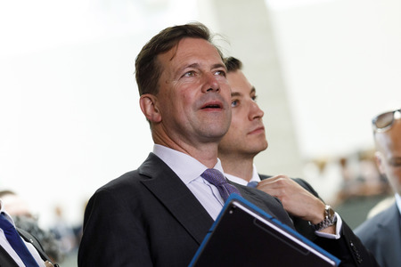 Eintrag von Bundeskanzlerin Angela Merkel in das Goldene Buch der Stadt Köln