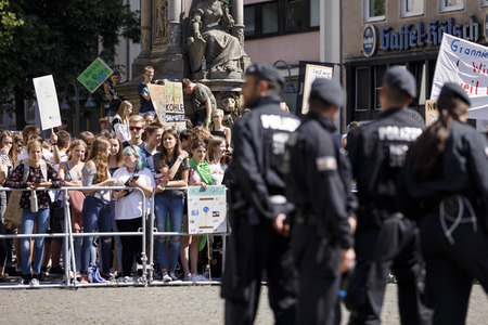 Symbolfoto Polizeipräsenz