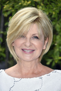 Fototermin zum 16. Internationalen Weltblutspendertag im Humboldt Carré in Berlin