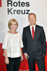 Fototermin zum 16. Internationalen Weltblutspendertag im Humboldt Carré in Berlin