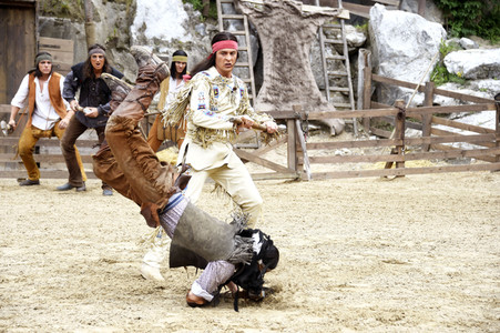 Pressetermin 'Unter Geiern - Der Sohn des Bärenjägers' in Bad Segeberg