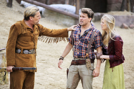 Pressetermin 'Unter Geiern - Der Sohn des Bärenjägers' in Bad Segeberg