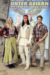 Pressetermin 'Unter Geiern - Der Sohn des Bärenjägers' in Bad Segeberg