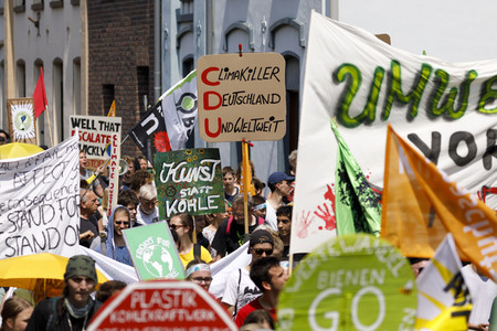 'Ende Gelände' Demonstration in Hochneukirch