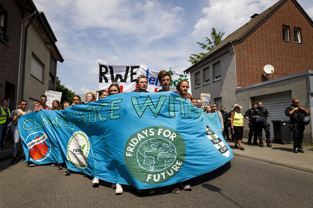 'Ende Gelände' Demonstration in Hochneukirch