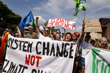 'Ende Gelände' Demonstration in Hochneukirch