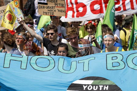 'Ende Gelände' Demonstration in Hochneukirch