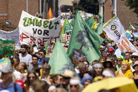 'Ende Gelände' Demonstration in Hochneukirch