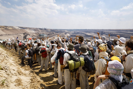 'Ende Gelände' Demonstration in Hochneukirch