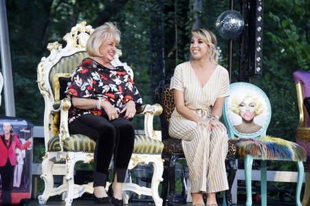 Julian F.M. Stoeckel & Friends - Die Show in Berlin