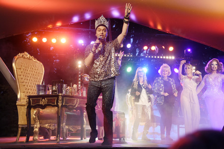 Julian F.M. Stoeckel & Friends - Die Show in Berlin