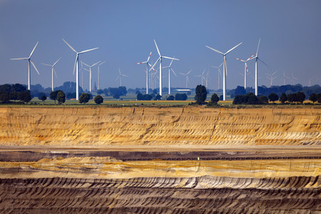 Symbolfoto Windräder