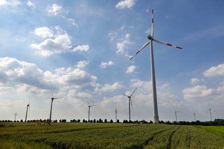 Symbolfoto Windräder