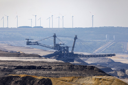 Symbolfoto Schaufelradbagger