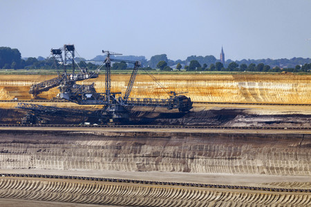 Symbolfoto Schaufelradbagger